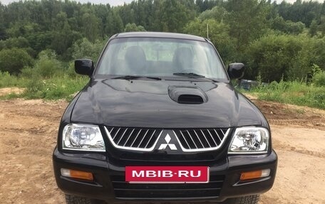 Mitsubishi L200 III рестайлинг, 2006 год, 950 000 рублей, 2 фотография