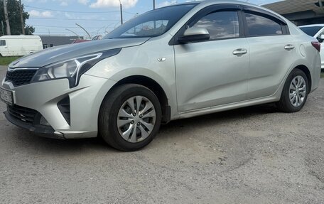 KIA Rio IV, 2020 год, 870 000 рублей, 2 фотография