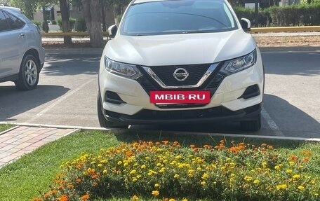 Nissan Qashqai, 2021 год, 1 799 000 рублей, 2 фотография