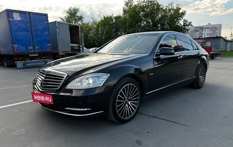 Mercedes-Benz S-Класс, 2009 год, 2 100 000 рублей, 2 фотография
