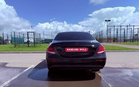 Mercedes-Benz E-Класс, 2018 год, 2 000 000 рублей, 2 фотография