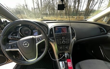 Opel Astra J, 2011 год, 845 000 рублей, 5 фотография