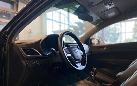 Hyundai Solaris II рестайлинг, 2018 год, 1 170 000 рублей, 23 фотография