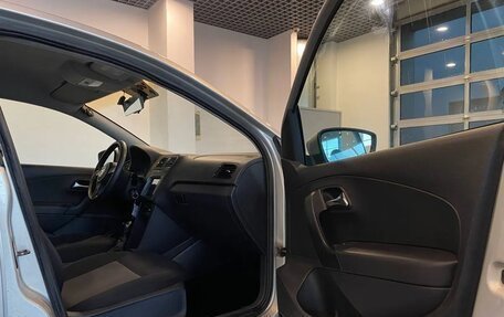 Volkswagen Polo VI (EU Market), 2012 год, 840 000 рублей, 22 фотография