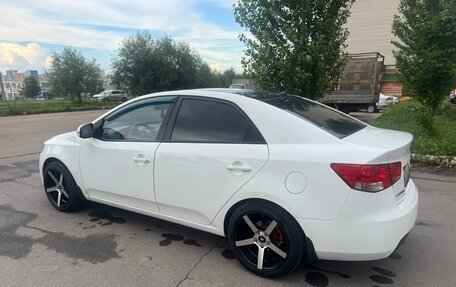 KIA Cerato III, 2010 год, 850 000 рублей, 2 фотография