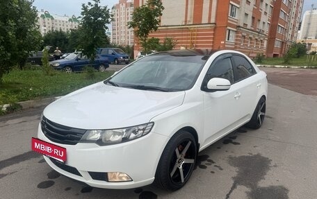KIA Cerato III, 2010 год, 850 000 рублей, 9 фотография