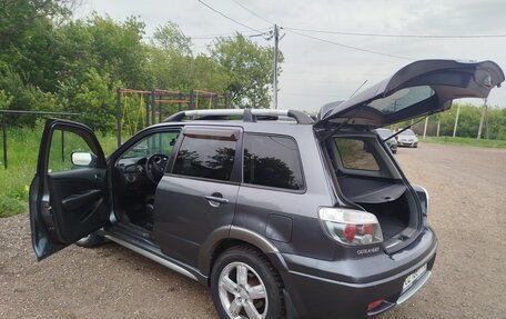 Mitsubishi Outlander III рестайлинг 3, 2006 год, 599 000 рублей, 2 фотография