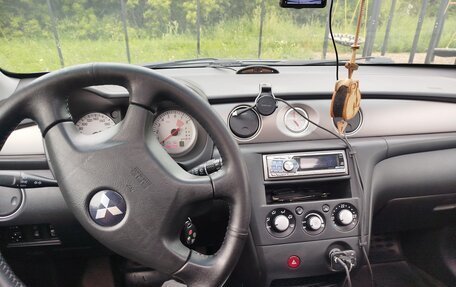 Mitsubishi Outlander III рестайлинг 3, 2006 год, 599 000 рублей, 9 фотография
