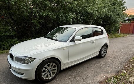 BMW 1 серия, 2011 год, 890 000 рублей, 19 фотография