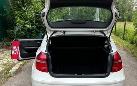 BMW 1 серия, 2011 год, 890 000 рублей, 6 фотография
