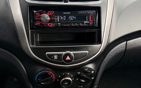 Hyundai Solaris II рестайлинг, 2014 год, 900 000 рублей, 7 фотография