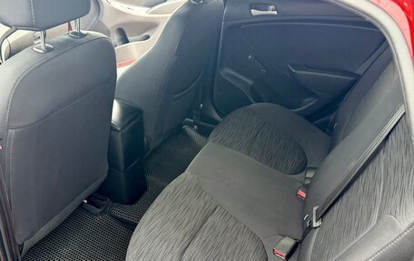 Hyundai Solaris II рестайлинг, 2014 год, 900 000 рублей, 12 фотография