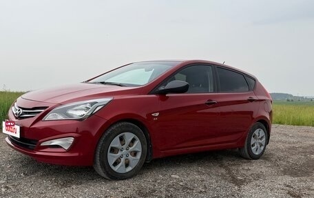 Hyundai Solaris II рестайлинг, 2014 год, 900 000 рублей, 3 фотография