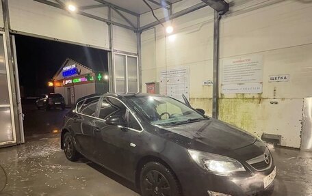 Opel Astra J, 2010 год, 850 000 рублей, 2 фотография