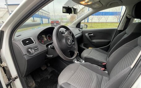 Volkswagen Polo VI (EU Market), 2011 год, 750 000 рублей, 4 фотография