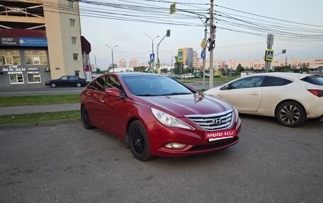 Hyundai Sonata VI, 2011 год, 1 100 000 рублей, 13 фотография
