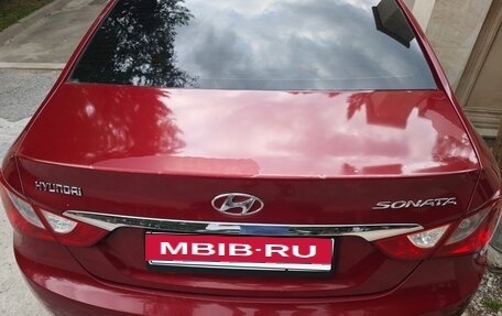 Hyundai Sonata VI, 2011 год, 1 100 000 рублей, 7 фотография