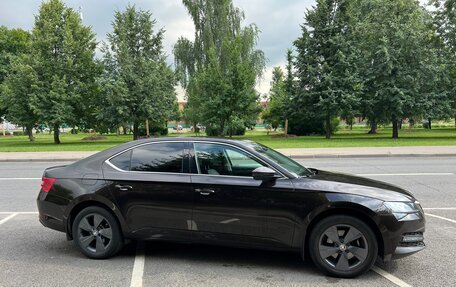 Skoda Superb III рестайлинг, 2021 год, 3 200 000 рублей, 5 фотография