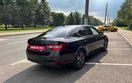 Skoda Superb III рестайлинг, 2021 год, 3 200 000 рублей, 4 фотография