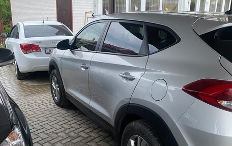Hyundai Tucson III, 2016 год, 1 750 000 рублей, 1 фотография