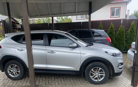 Hyundai Tucson III, 2016 год, 1 750 000 рублей, 3 фотография