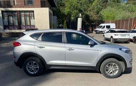 Hyundai Tucson III, 2016 год, 1 750 000 рублей, 10 фотография