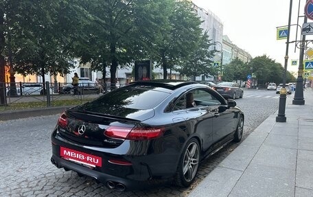 Mercedes-Benz E-Класс, 2017 год, 4 950 000 рублей, 5 фотография