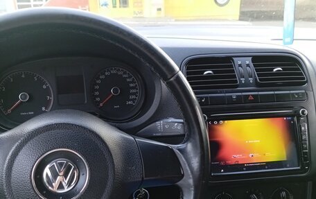 Volkswagen Polo VI (EU Market), 2011 год, 480 000 рублей, 4 фотография