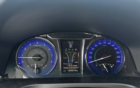 Toyota Camry, 2017 год, 2 100 000 рублей, 14 фотография