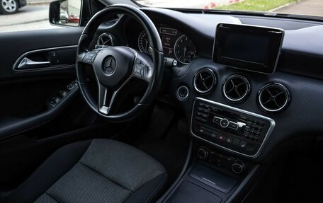 Mercedes-Benz A-Класс, 2015 год, 1 520 000 рублей, 9 фотография