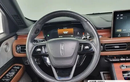 Lincoln Aviator II, 2021 год, 4 650 000 рублей, 13 фотография