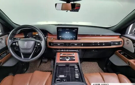 Lincoln Aviator II, 2021 год, 4 650 000 рублей, 7 фотография