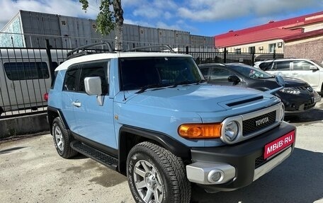 Toyota FJ Cruiser, 2017 год, 4 250 000 рублей, 1 фотография