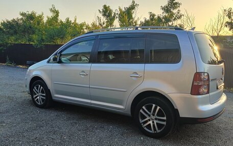Volkswagen Touran III, 2008 год, 800 000 рублей, 7 фотография