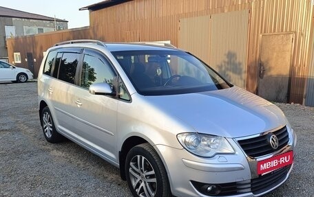 Volkswagen Touran III, 2008 год, 800 000 рублей, 8 фотография