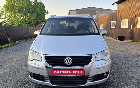 Volkswagen Touran III, 2008 год, 800 000 рублей, 9 фотография