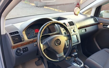 Volkswagen Touran III, 2008 год, 800 000 рублей, 30 фотография