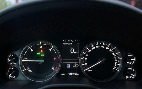 Toyota Land Cruiser 200, 2020 год, 6 799 000 рублей, 3 фотография