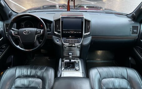 Toyota Land Cruiser 200, 2020 год, 6 799 000 рублей, 12 фотография