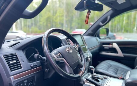 Toyota Land Cruiser 200, 2020 год, 6 799 000 рублей, 22 фотография