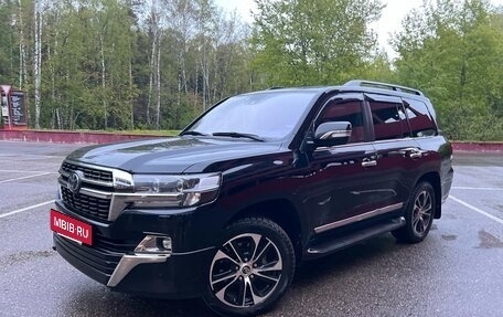 Toyota Land Cruiser 200, 2020 год, 6 799 000 рублей, 20 фотография