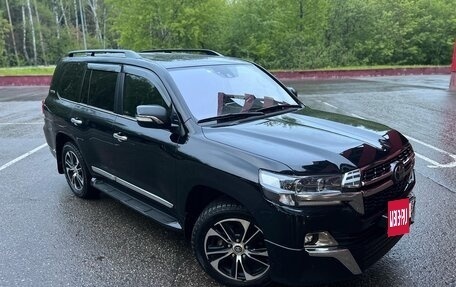 Toyota Land Cruiser 200, 2020 год, 6 799 000 рублей, 2 фотография