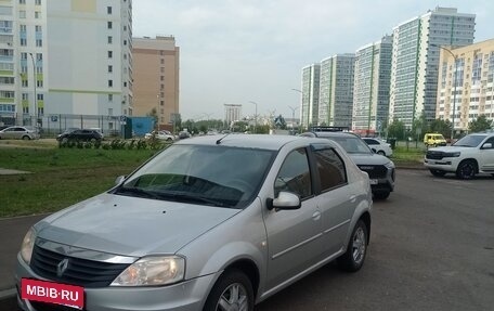 Renault Logan I, 2013 год, 403 000 рублей, 2 фотография