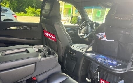 Cadillac Escalade IV, 2019 год, 5 500 000 рублей, 9 фотография