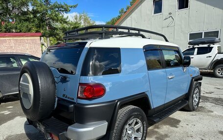 Toyota FJ Cruiser, 2017 год, 4 250 000 рублей, 2 фотография