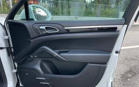Porsche Cayenne III, 2015 год, 4 350 000 рублей, 28 фотография