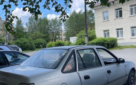 Daewoo Nexia I рестайлинг, 2004 год, 250 000 рублей, 2 фотография
