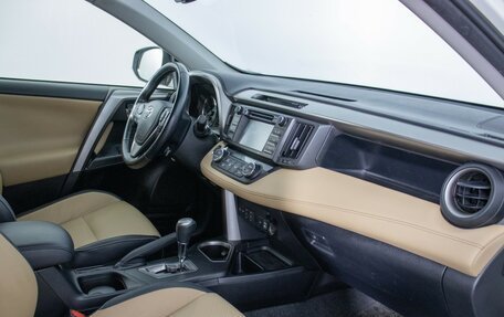 Toyota RAV4, 2016 год, 2 250 000 рублей, 9 фотография