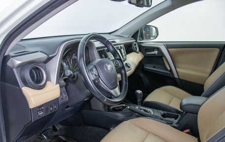 Toyota RAV4, 2016 год, 2 250 000 рублей, 10 фотография