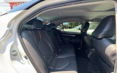 Toyota Camry, 2021 год, 3 600 000 рублей, 12 фотография